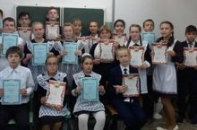 
Грачев Андрей: бег на 100 м - 1 место, прыжки в длину - 2 место. Абдуллин Алмаз: метание - 2 место. Хасанов Фаниль: бег на 1,5 км - 1 место, эстафета - 1 место. Хамидуллин Раиль: прыжки в высоту - 2 место, эстафета - 1 место. Милютина Кристина: прыжки в высоту - 2 место, прыжки в длину - 1 место, эстафета - 1 место. Гиниятова Аделя - бег на 1000 м - 2 место. Хусаенова Илюза: бег на 100 м - 4 место, эстафета - 1 место. Хасанова Гулия: метание - 5 место.
Всего 12 медалей. Молодцы и тренеры, и дети. -
Проект эшен яклау 15.05.2019
![